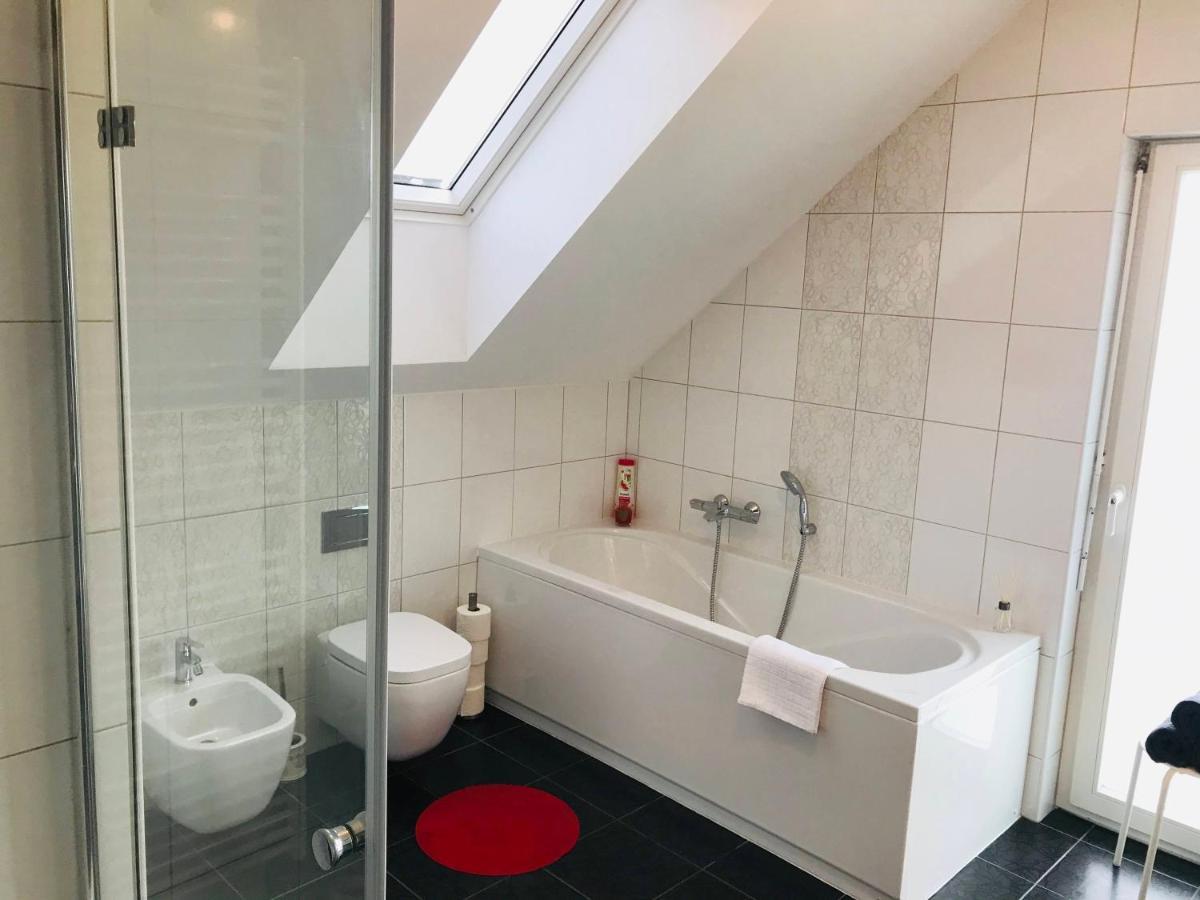 Spacious Family Home Near Bled - Modern & Cozy 라도블리차 외부 사진