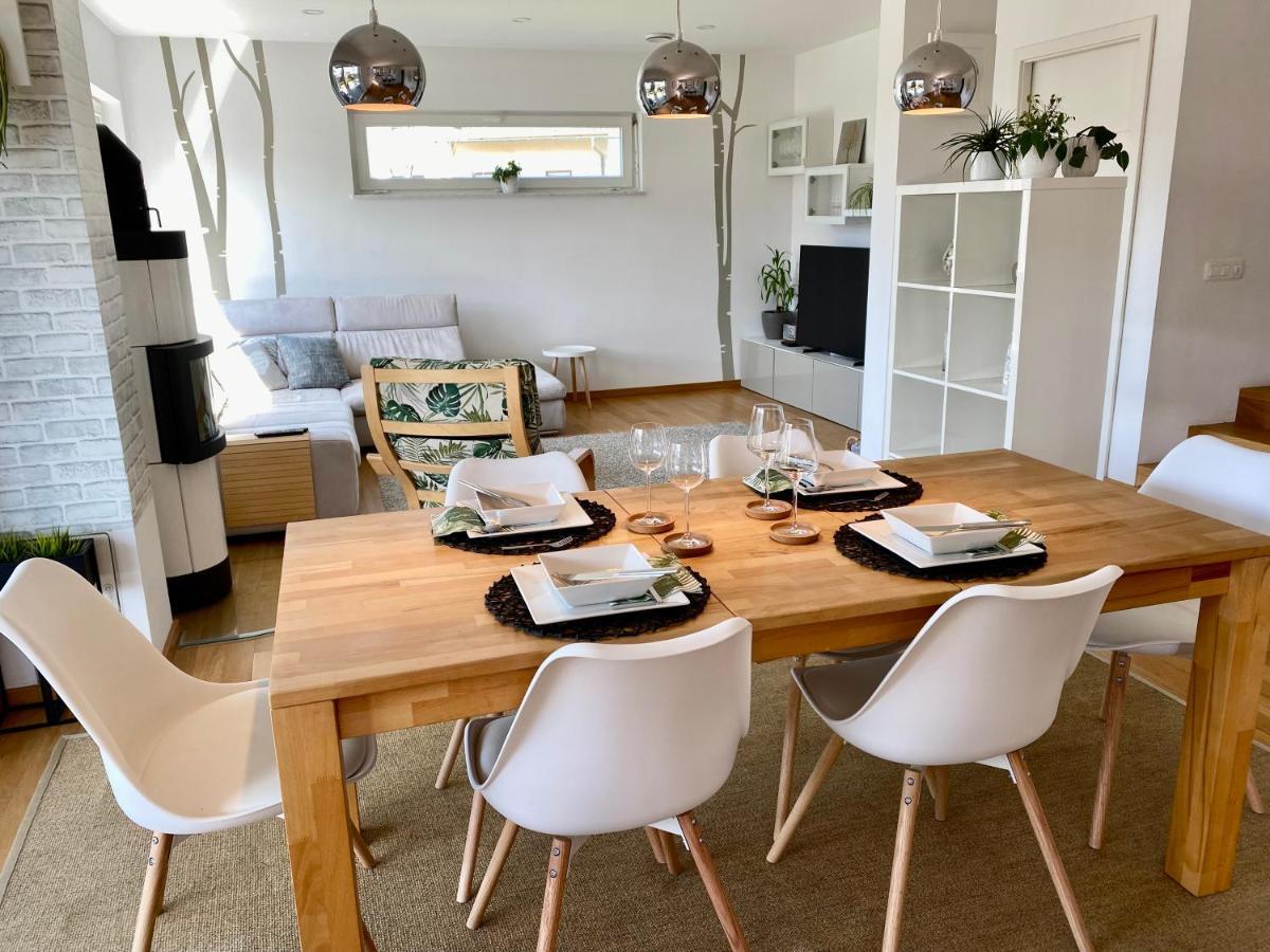 Spacious Family Home Near Bled - Modern & Cozy 라도블리차 외부 사진